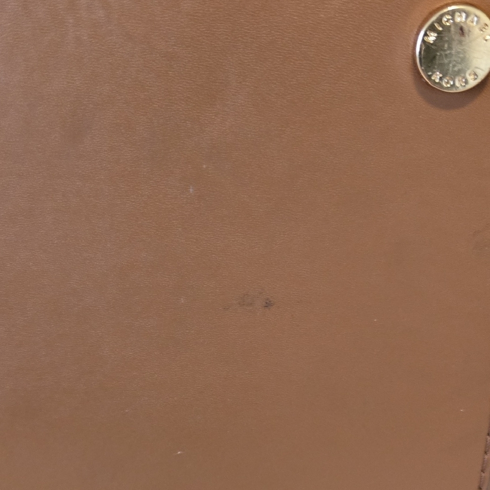 Michael Kors Brown Leather Aria Shoulder Bag - Picture 11 of 15